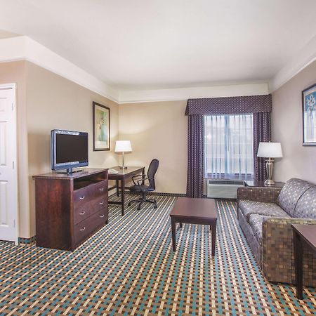 La Quinta By Wyndham Bay City Esterno foto