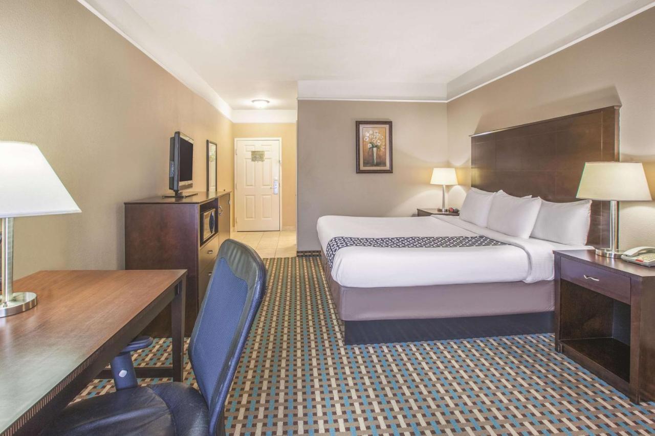 La Quinta By Wyndham Bay City Esterno foto
